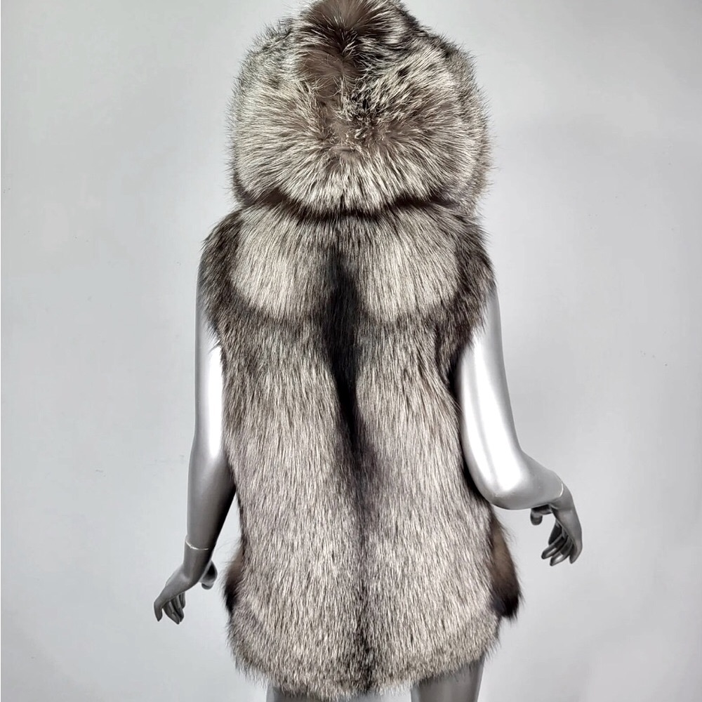LAFURIA Silver Fox hooded vest. Size M (8-10) - Picture 7 of 14
